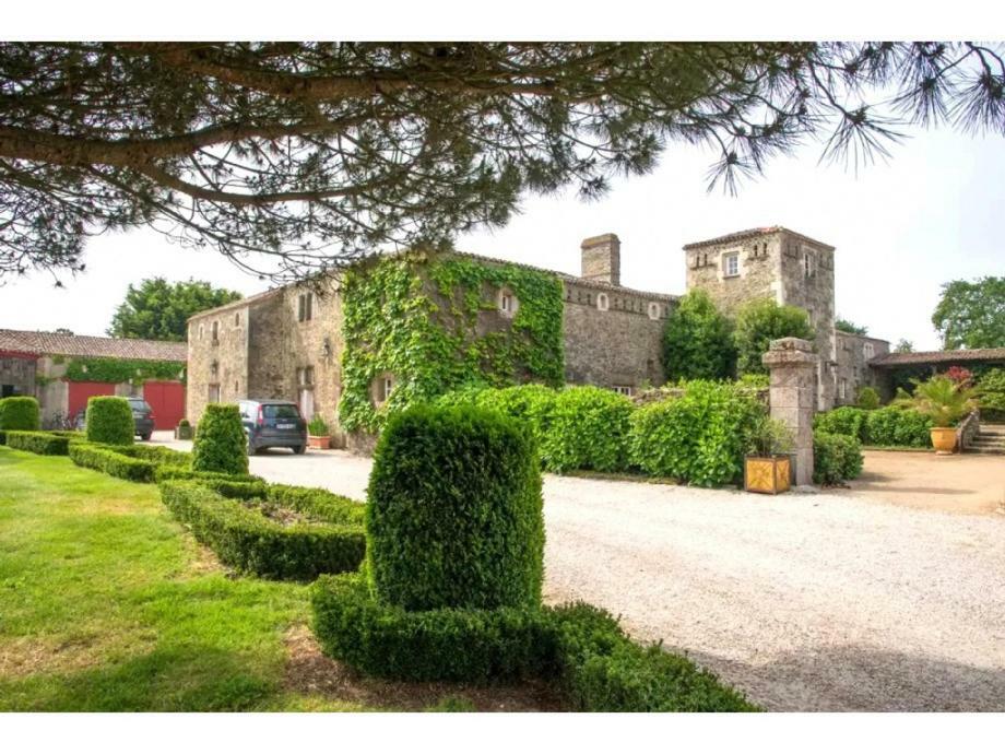 Bed and Breakfast Logis De La Robliniere Landevieille Exterior foto